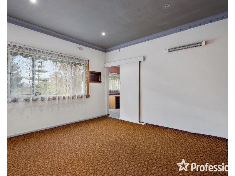 22 Stirling Road, Croydon VIC 3136