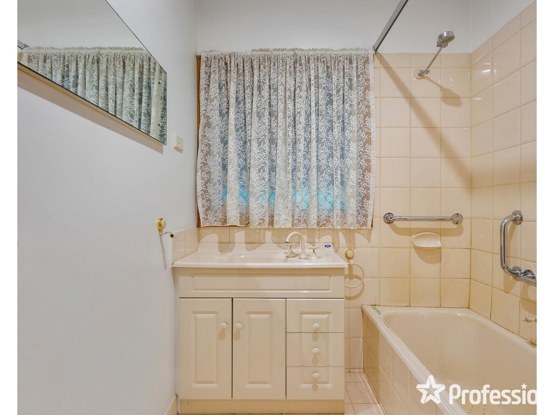 22 Stirling Road, Croydon VIC 3136