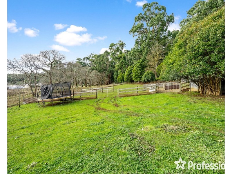 60 Channel Road, Silvan VIC 3795