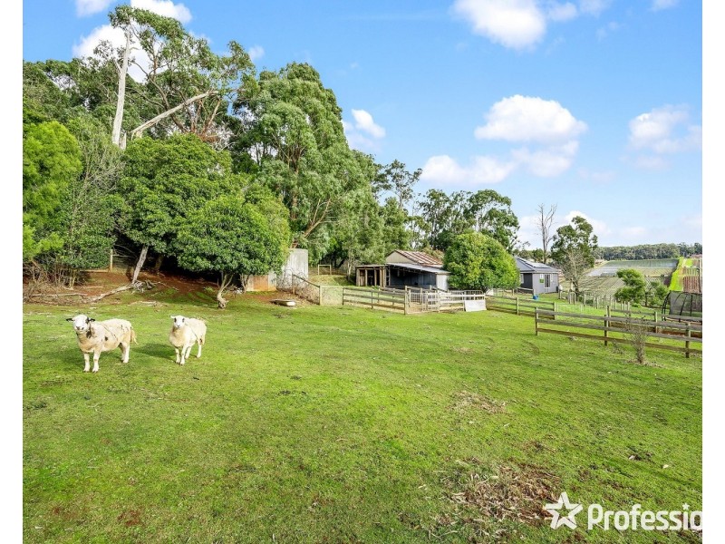 60 Channel Road, Silvan VIC 3795