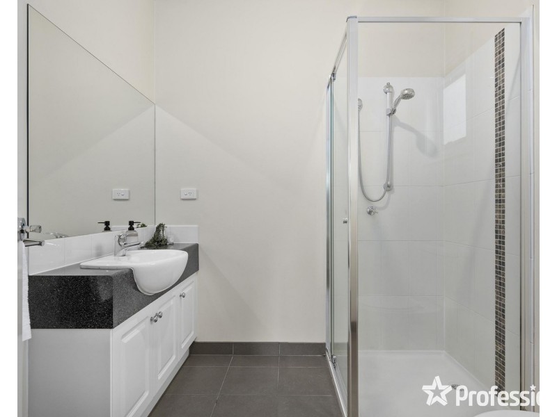 1/16 Wedderburn Crescent, Mount Evelyn VIC 3796