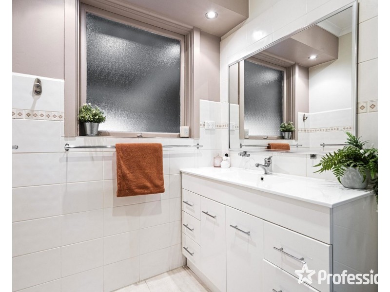 131 Birmingham Road, Mount Evelyn VIC 3796