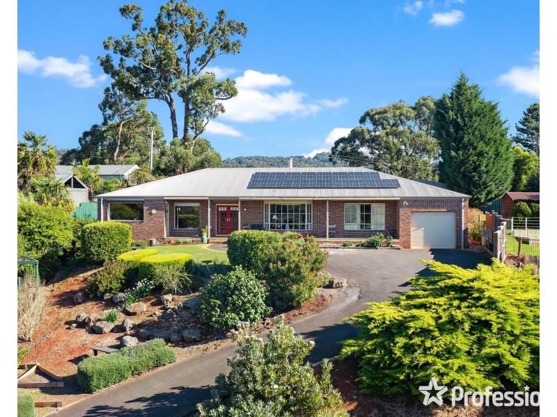 24 The Wridgeway, Mount Evelyn VIC 3796