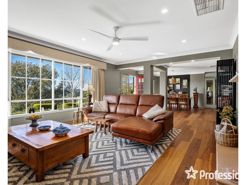 24 The Wridgeway, Mount Evelyn VIC 3796