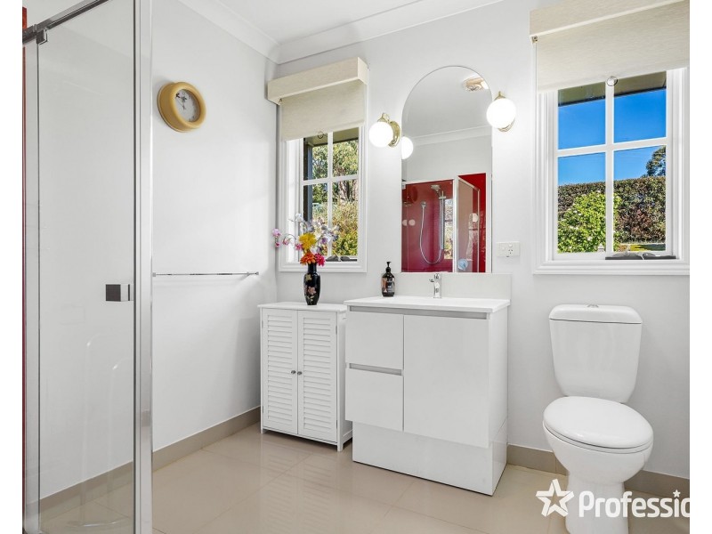 24 The Wridgeway, Mount Evelyn VIC 3796