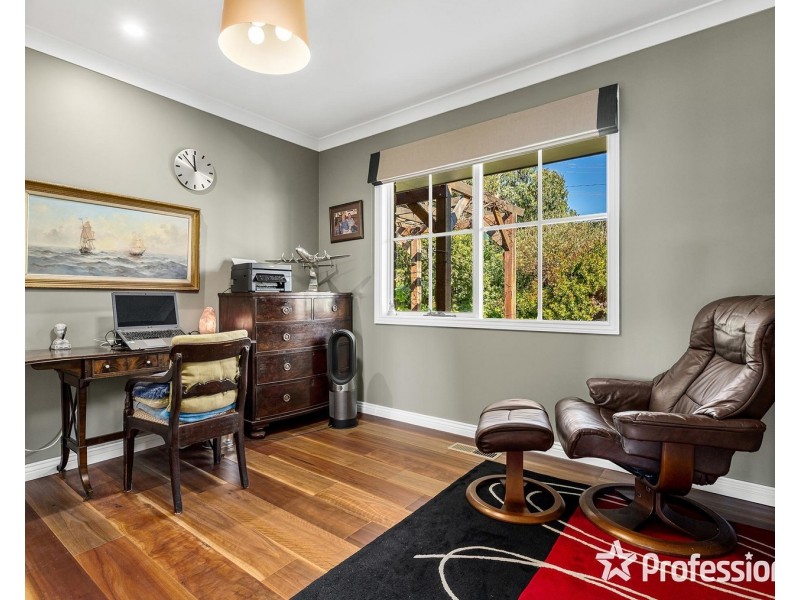 24 The Wridgeway, Mount Evelyn VIC 3796