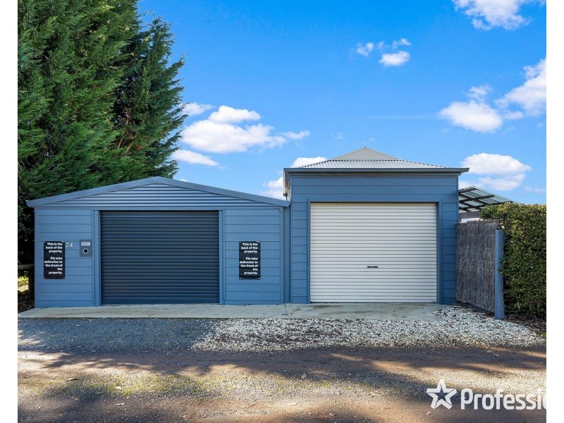 24 The Wridgeway, Mount Evelyn VIC 3796
