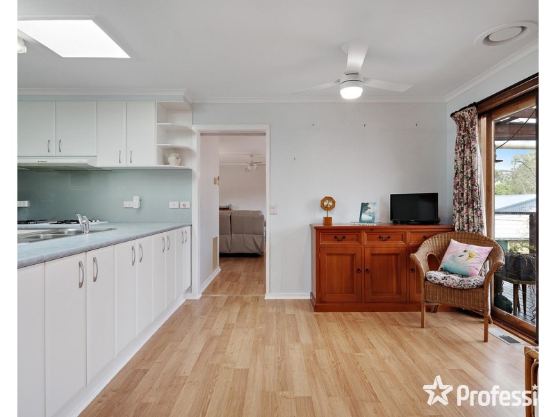 6 Fernhill Road, Mount Evelyn VIC 3796