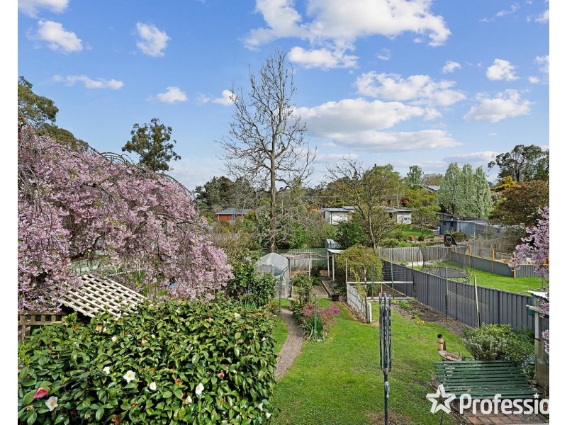 6 Fernhill Road, Mount Evelyn VIC 3796