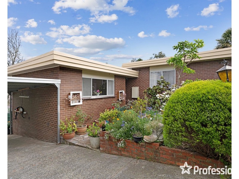 6 Fernhill Road, Mount Evelyn VIC 3796