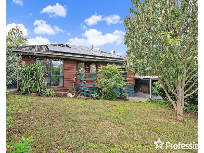 86 Johns Crescent, Mount Evelyn VIC 3796
