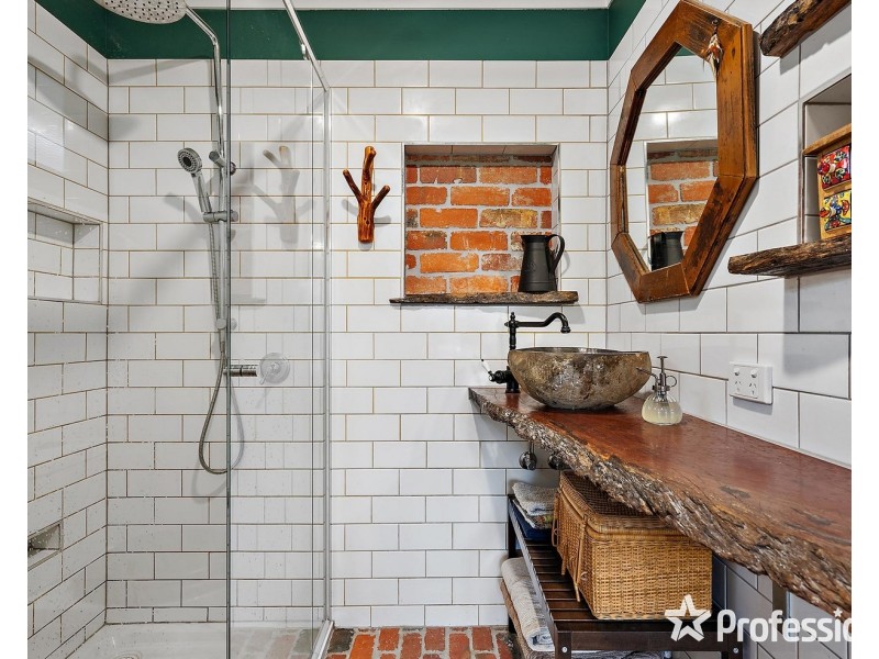 86 Johns Crescent, Mount Evelyn VIC 3796