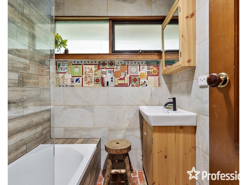 86 Johns Crescent, Mount Evelyn VIC 3796