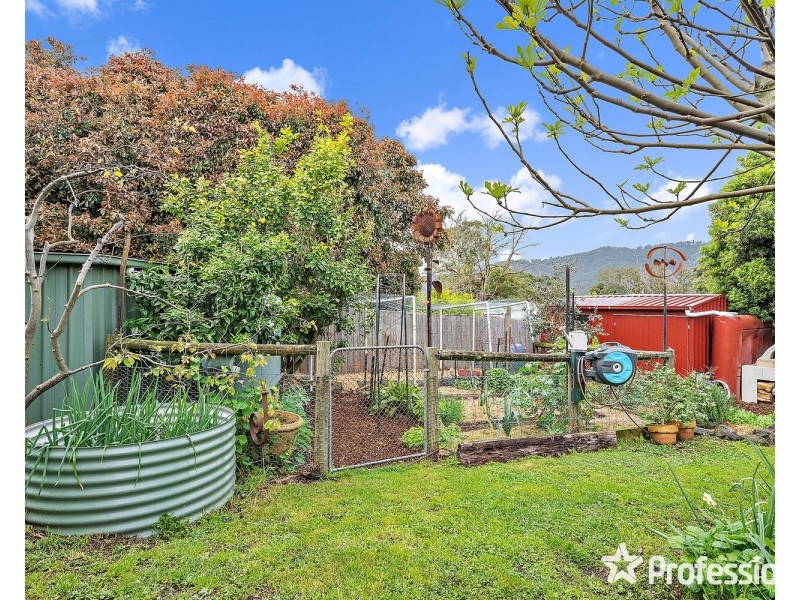86 Johns Crescent, Mount Evelyn VIC 3796