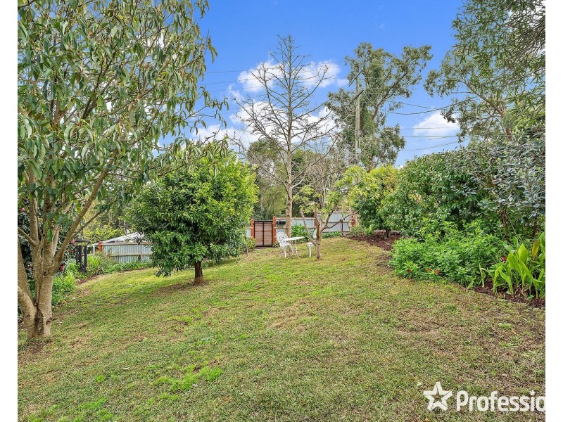 86 Johns Crescent, Mount Evelyn VIC 3796