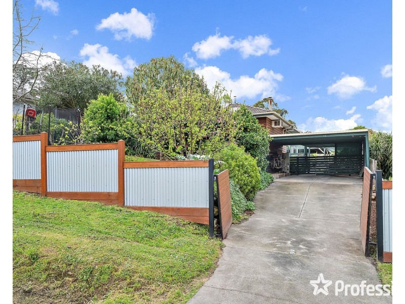 86 Johns Crescent, Mount Evelyn VIC 3796
