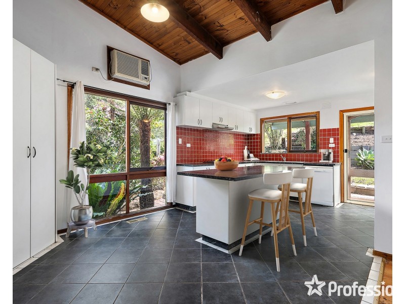 132 Quinn Crescent, Mount Evelyn VIC 3796