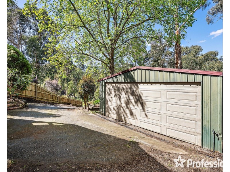 132 Quinn Crescent, Mount Evelyn VIC 3796