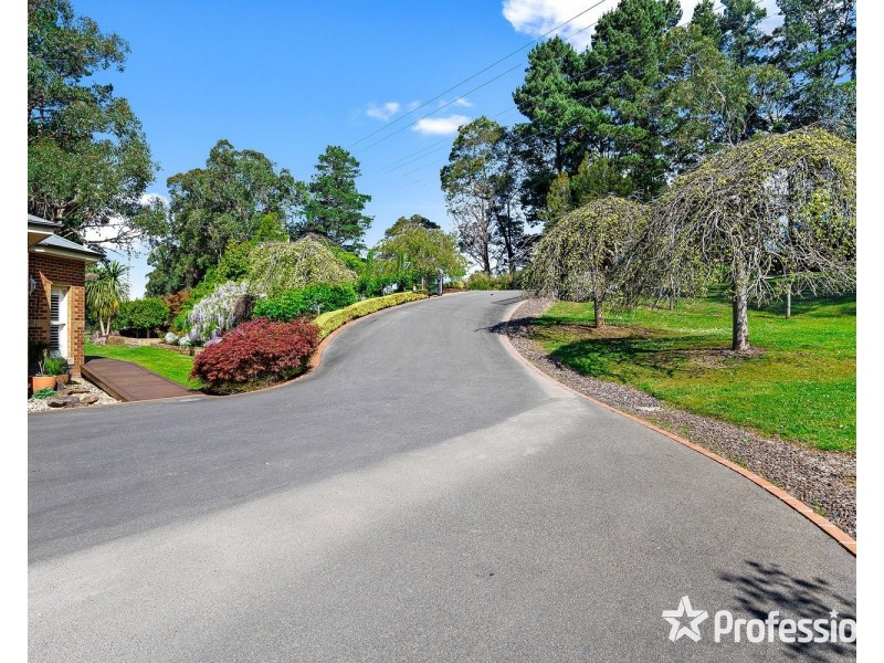 515 Beenak Road, Seville VIC 3139