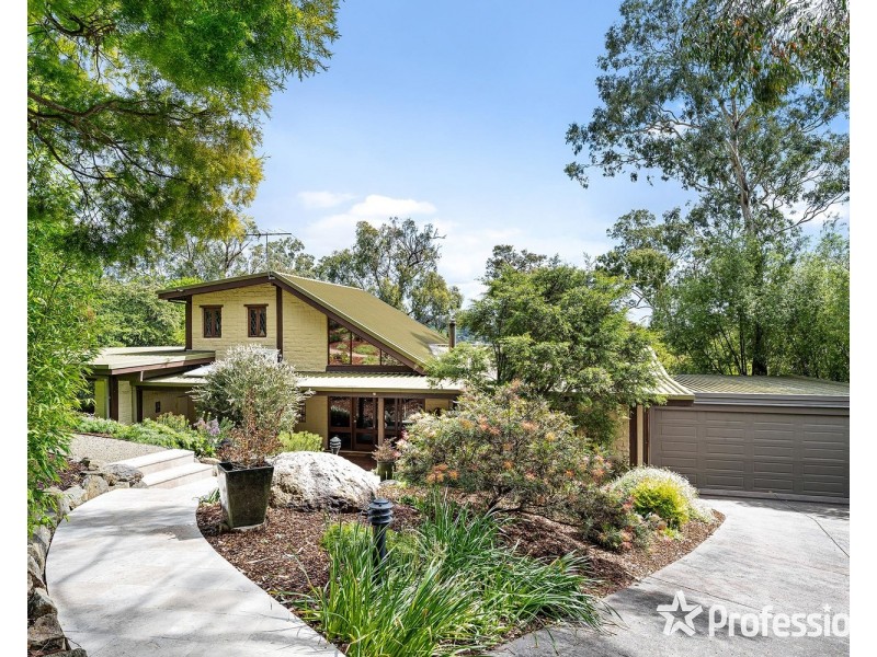 5 Davey Road, Mount Evelyn VIC 3796