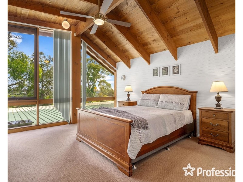 5 Davey Road, Mount Evelyn VIC 3796