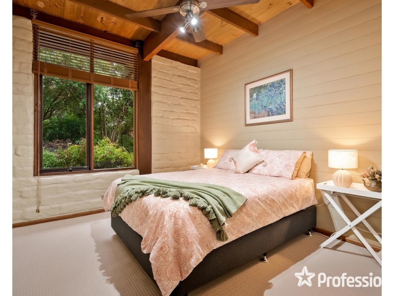 5 Davey Road, Mount Evelyn VIC 3796