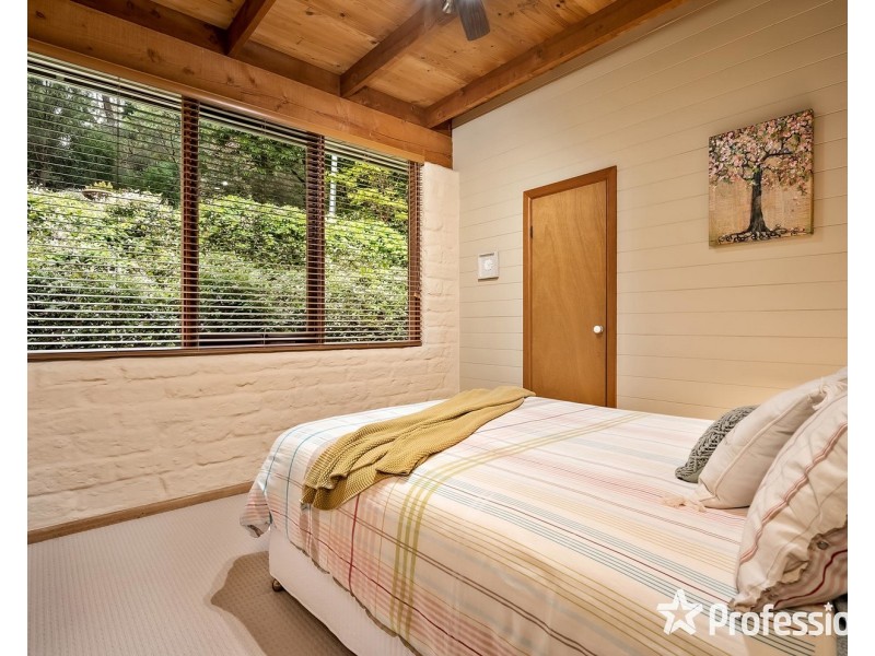 5 Davey Road, Mount Evelyn VIC 3796