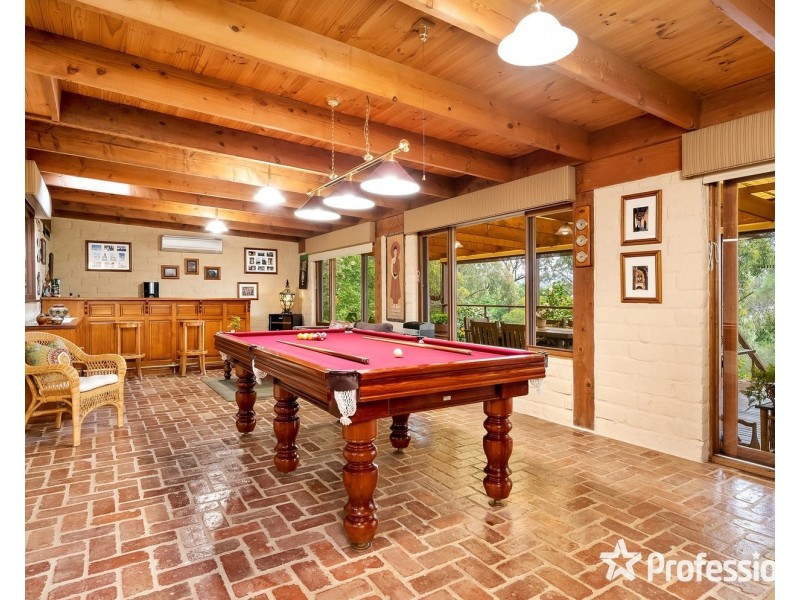 5 Davey Road, Mount Evelyn VIC 3796