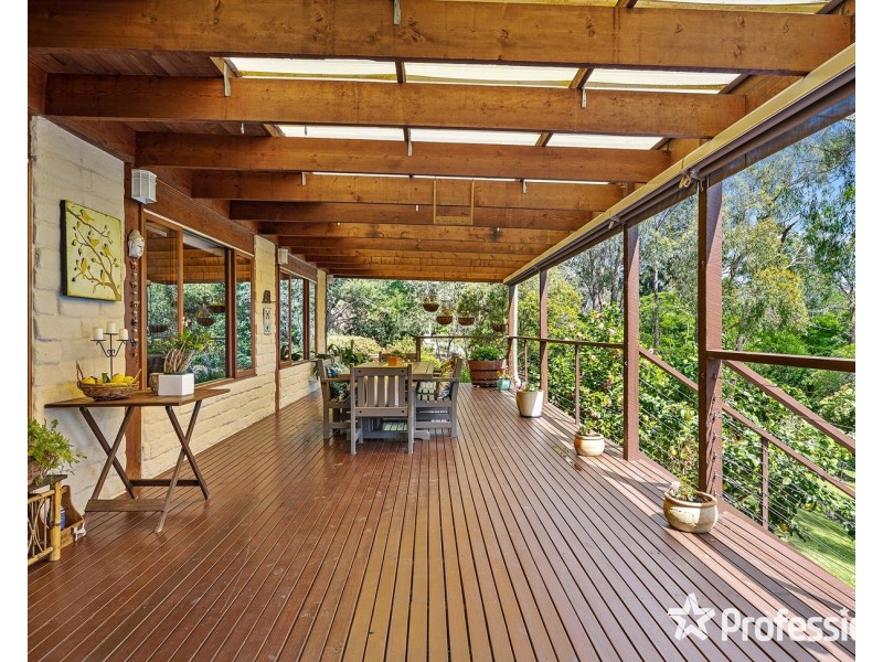 5 Davey Road, Mount Evelyn VIC 3796