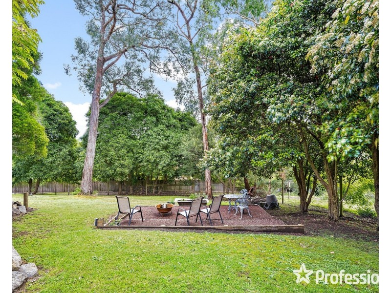 5 Davey Road, Mount Evelyn VIC 3796