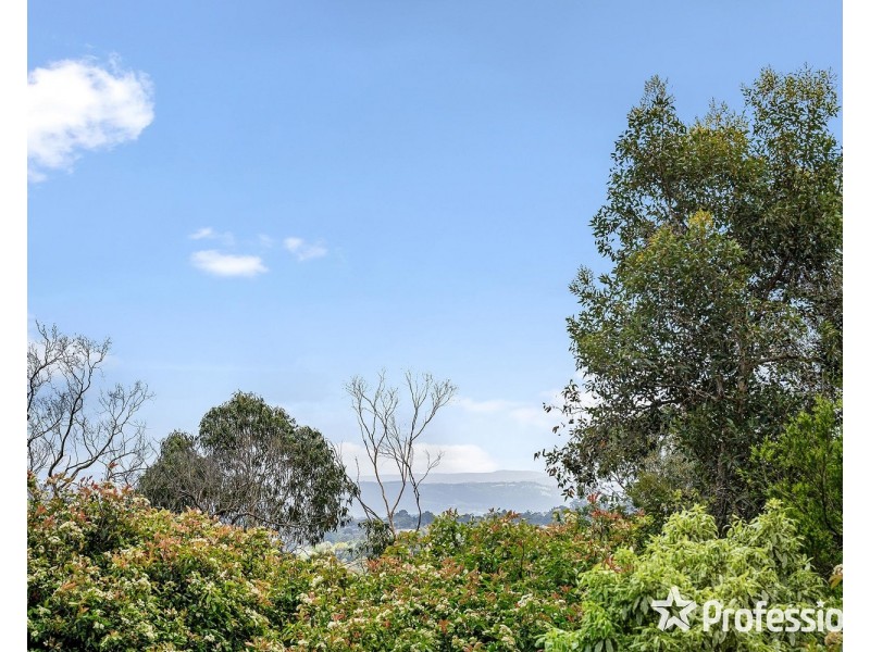 5 Davey Road, Mount Evelyn VIC 3796