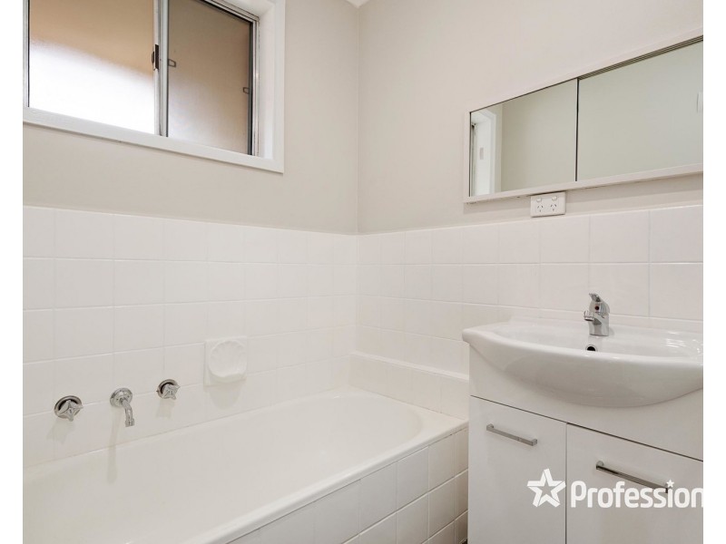 1/33-35 Bayswater Road, Croydon VIC 3136