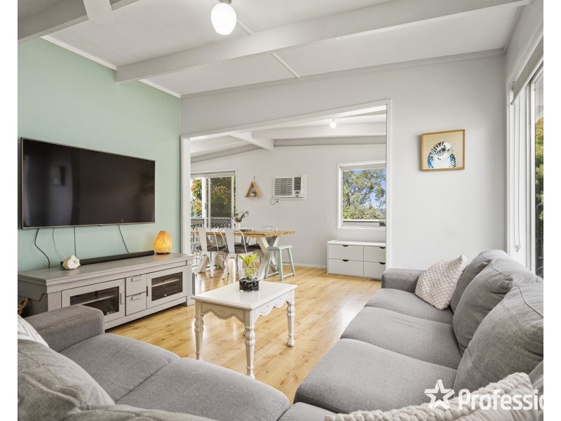 16 Russell Street, Mount Evelyn VIC 3796