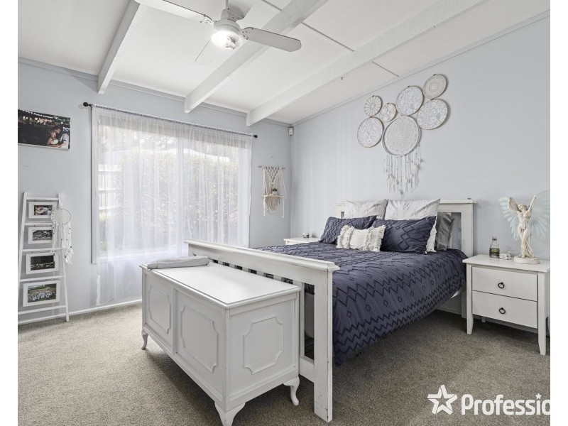 16 Russell Street, Mount Evelyn VIC 3796