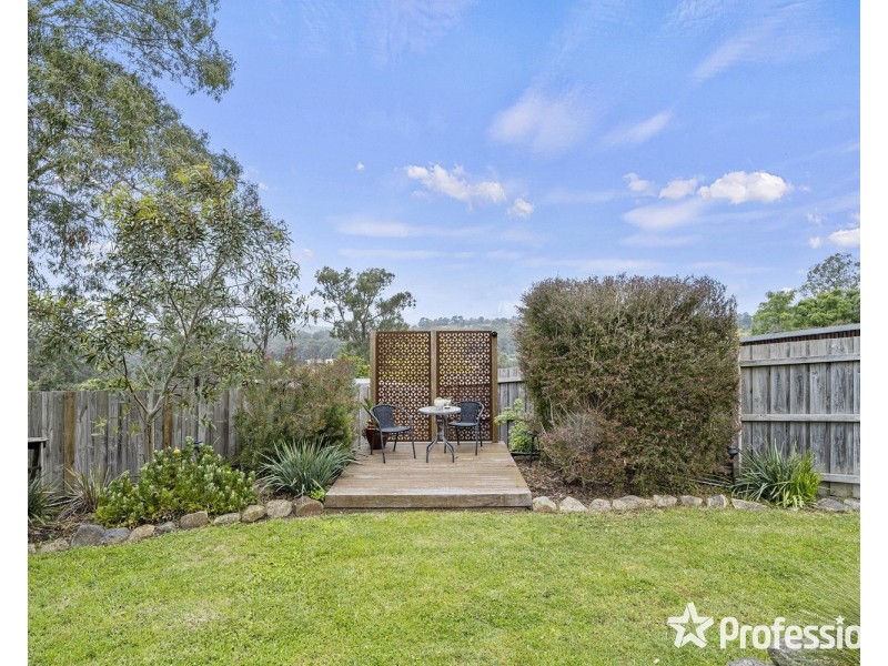 16 Russell Street, Mount Evelyn VIC 3796
