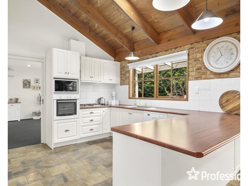 510 Victoria Road, Seville VIC 3139