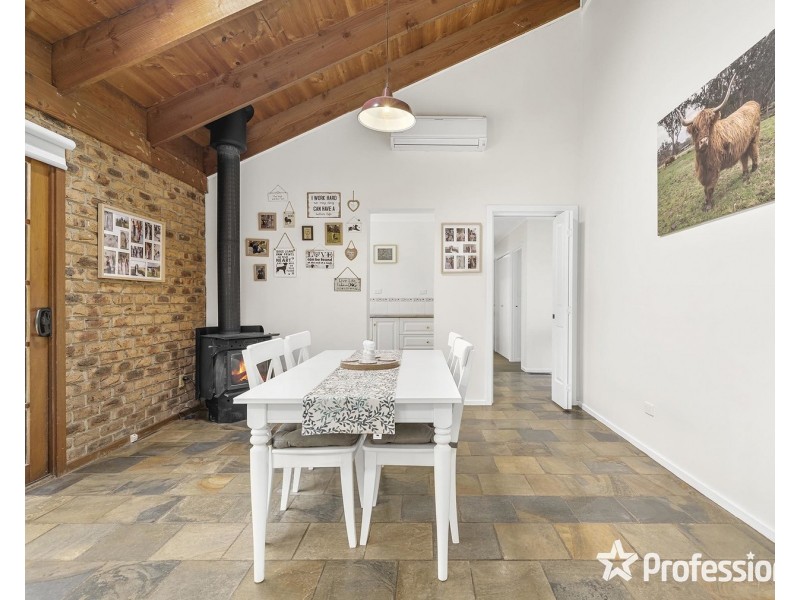 510 Victoria Road, Seville VIC 3139