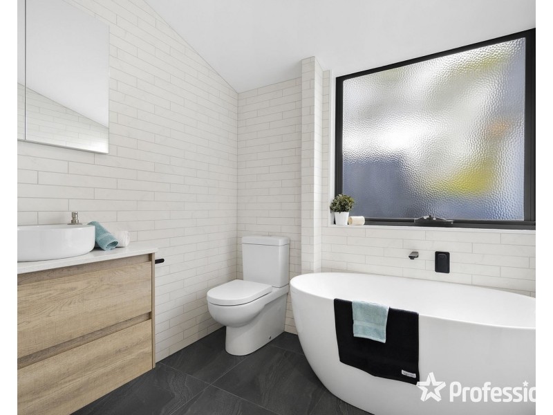 20a Chirnside Drive, Chirnside Park VIC 3116