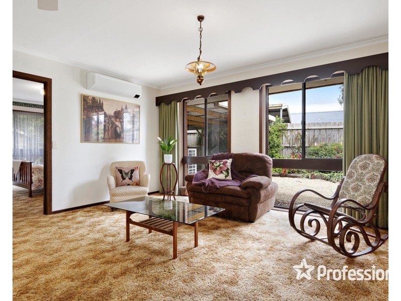 6 Bourke Street, Mount Evelyn VIC 3796