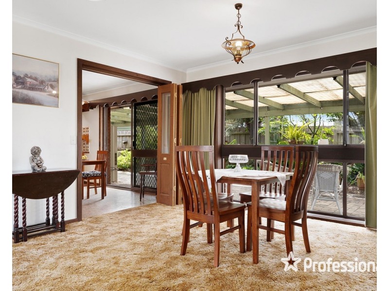 6 Bourke Street, Mount Evelyn VIC 3796