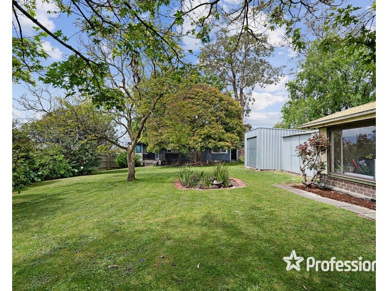 6 Bourke Street, Mount Evelyn VIC 3796