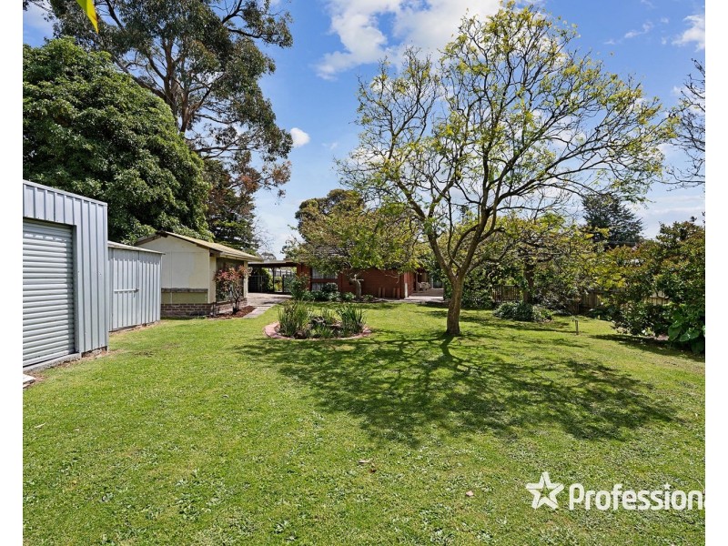 6 Bourke Street, Mount Evelyn VIC 3796