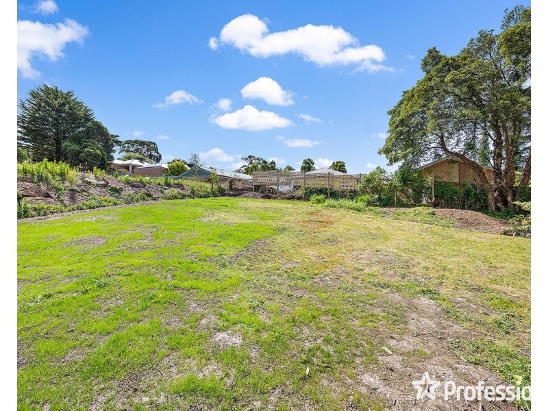 9 Buckmaster Drive, Mount Evelyn VIC 3796