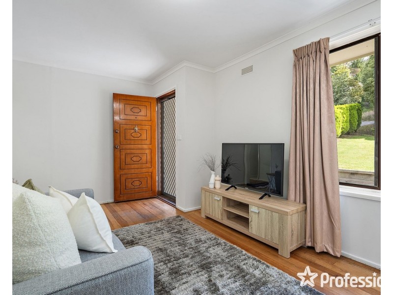4 Priestley Crescent, Mount Evelyn VIC 3796