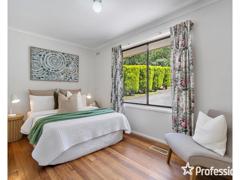 4 Priestley Crescent, Mount Evelyn VIC 3796