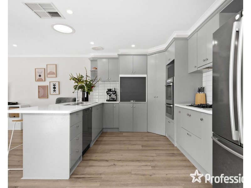 21 Hawkins Road, Montrose VIC 3765