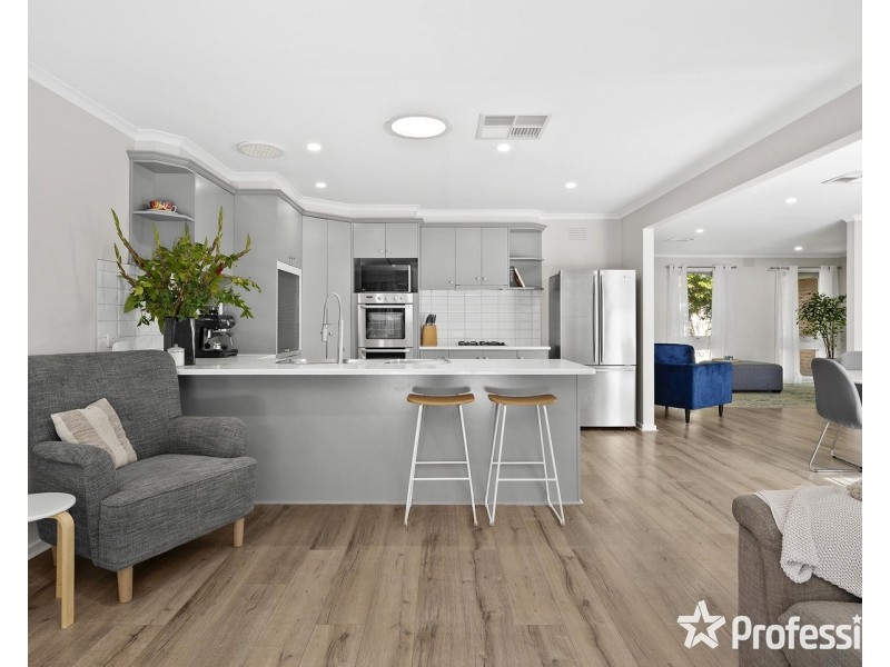 21 Hawkins Road, Montrose VIC 3765