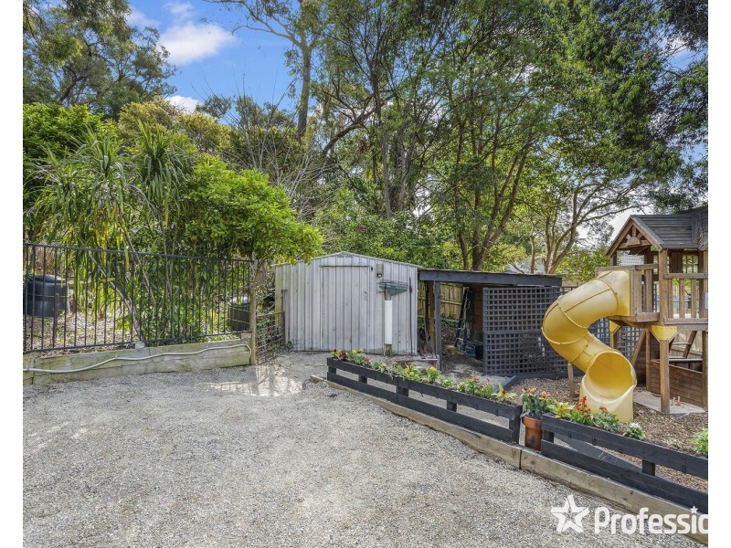 21 Hawkins Road, Montrose VIC 3765
