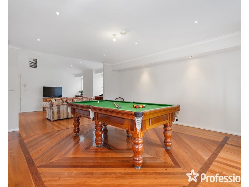 21 Wellington Road, Wandin North VIC 3139