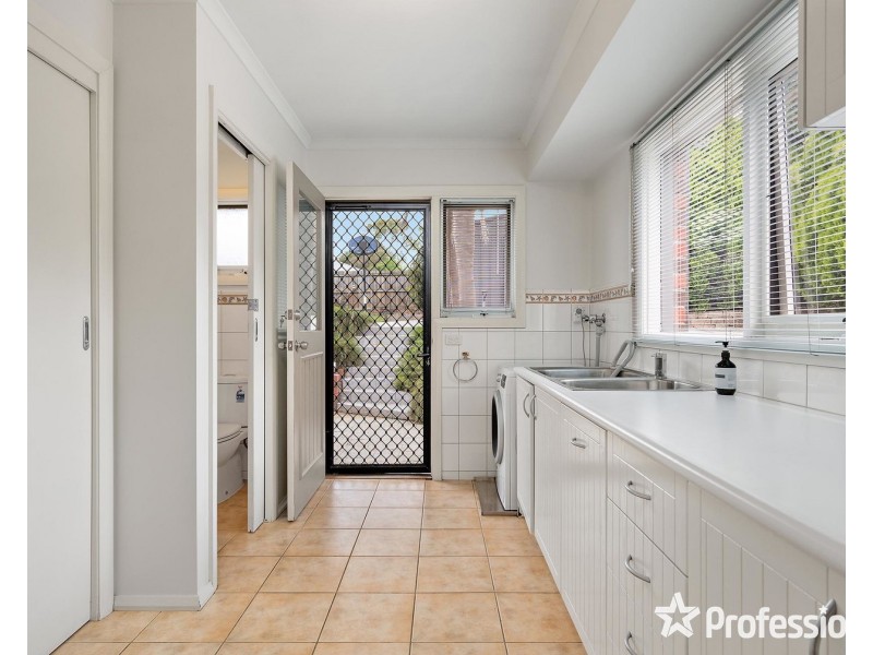 21 Wellington Road, Wandin North VIC 3139
